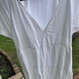 Universal Thread White Tiered Dress – Size Medium – Casual & Flowy